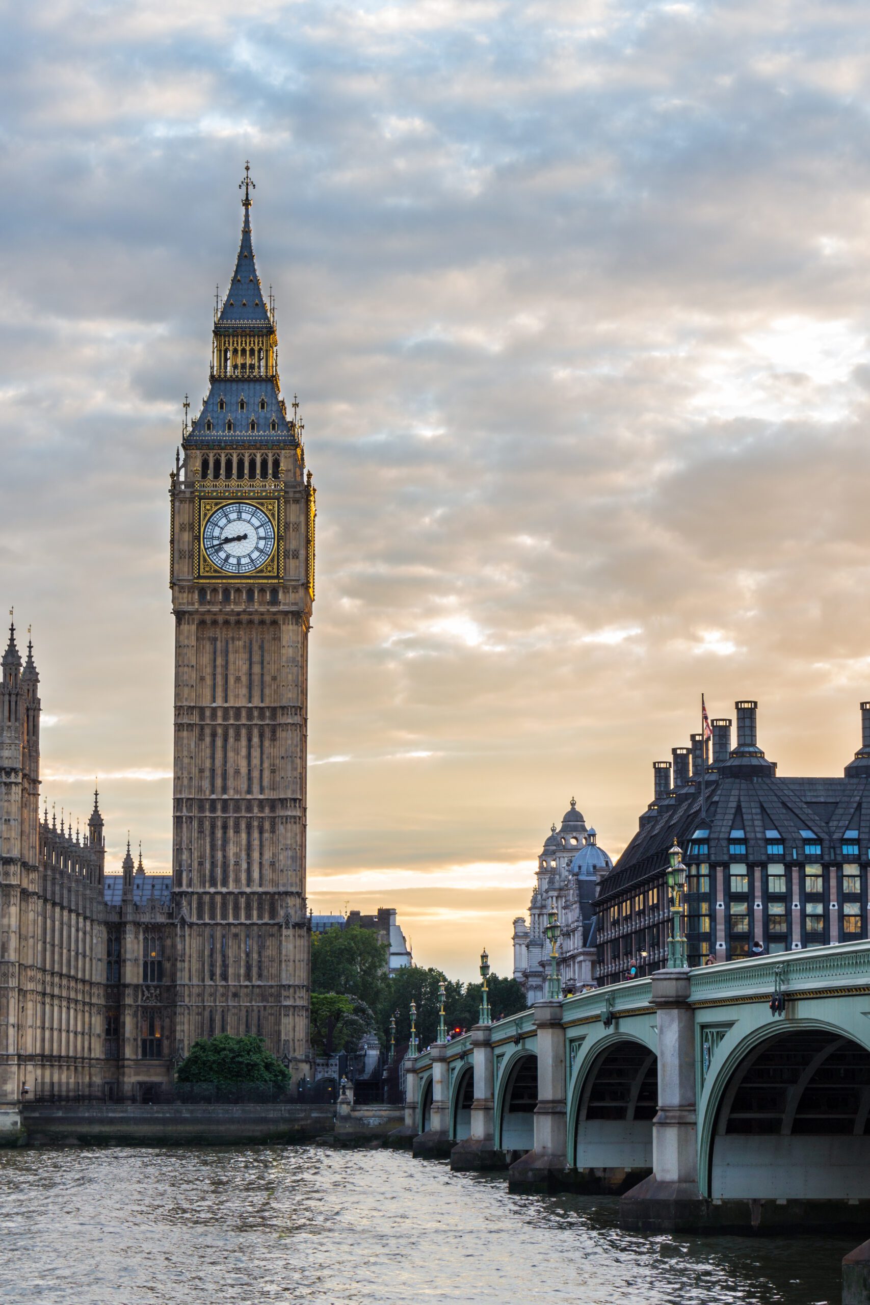 Big Ben and cloudy sky on a sunset